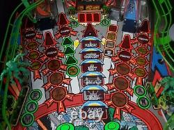 Attaque De Mars Pinball Machine