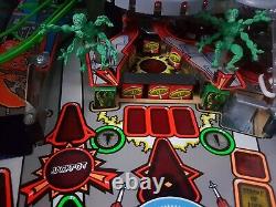 Attaque De Mars Pinball Machine