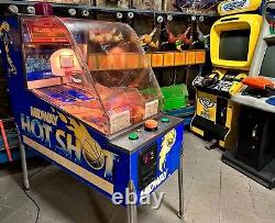 BASKETBALL 1994 Williams Midway Hot Shot Flipper Pinball RARE OLD USA GAME

<br/>	 <br/>Le basket-ball 1994 Williams Midway Hot Shot Flipper Pinball Jeu rare ancien USA