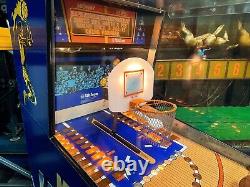 BASKETBALL 1994 Williams Midway Hot Shot Flipper Pinball RARE OLD USA GAME <br/>	 <br/> Le basket-ball 1994 Williams Midway Hot Shot Flipper Pinball Jeu rare ancien USA