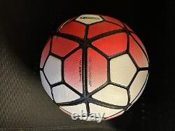 Ballon officiel de match Nike Ordem Premier League 2015/16. Souvenirs de football NUFC