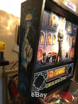 Bally Addams Famille Pinball Great Condition