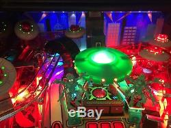 Bally Attack De Mars Pinball Machine. Complètement Rénové. Semble Fantastique