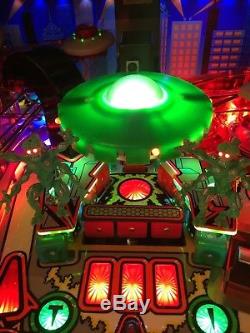 Bally Attack De Mars Pinball Machine. Complètement Rénové. Semble Fantastique