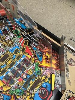 Bally Judge Dredd Pinball Assemblé Playfield + Faisceau De Câblage