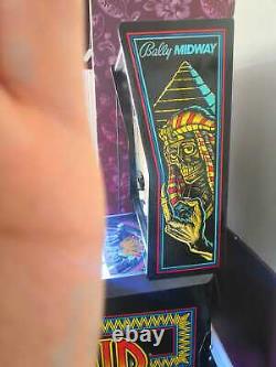 Bally Midway Black Pyramide Pinball Machine 1984