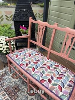 Banc deux places peint en Farrow and Ball Rouge Terre avec assise à motif rétro