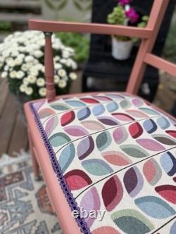 Banc deux places peint en Farrow and Ball Rouge Terre avec assise à motif rétro