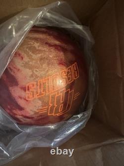 Boule de bowling Radical Results Pearl Haute Performance Réactive 15lb Non Perforée