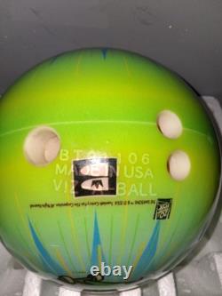 Boule de bowling et sac Bart Simpson, édition limitée. Objet de collection.