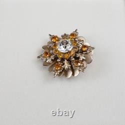 Broche en orange et cristaux de rhinocéros clairs portée et possédée par Lucille Ball de Sydney Guilaroff