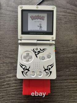 Bundle de 8 jeux Pokemon GBC : Rouge, Cristal, Flipper, Rubis, Saphir et Jeu de Trading