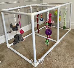Centre d'activités de luxe pour chiots / chiens de toutes races (43) Balles souples et jouets sonores en corde.