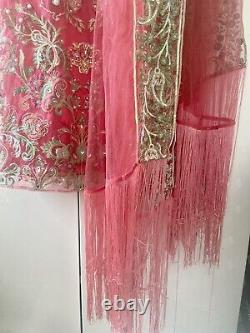Costume de mariage formel pour femmes de Republic ressemblant à Sana Safinaz, Elan et Faraz Manan.