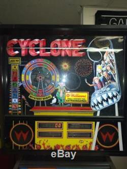 Cyclone Pinball Arcade Machine. Agréable. Livraison Gratuite. Kit Led Installé