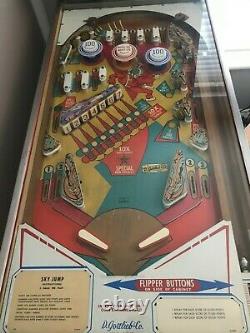 D. Gottlieb & Co. USA Rare Vintage'sky Jump' (1974) Em Chime Pinball Machine