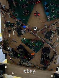 Data East Robocop Pinball Plateau de Jeu Entièrement Peuplement Avec Faisceau Électrique Complet