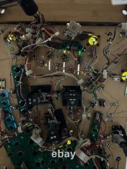 Data East Robocop Pinball Plateau de Jeu Entièrement Peuplement Avec Faisceau Électrique Complet