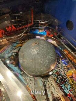 Data East Star Wars Pinball Table Machine