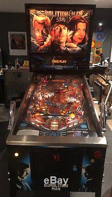 Demolition Man Flipper Machine Arcade Great Condition