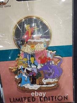 Disney DEC Snow Globe Pin l'Épée dans la Pierre LE 250 Merlin Madam Mim Dragon