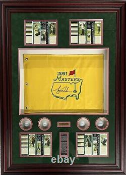 Drapeau de broche signé TIGER WOODS 2000 Champion ouvert + Affichage de balles encadré COA