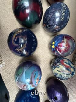 Ensemble de boules de bowling avec sacs de transport et divers articles