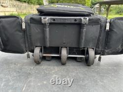 Ensemble de boules de bowling avec sacs de transport et divers articles