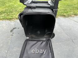 Ensemble de boules de bowling avec sacs de transport et divers articles