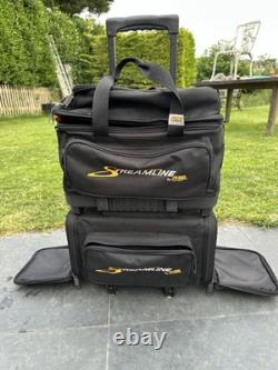 Ensemble de boules de bowling avec sacs de transport et divers articles