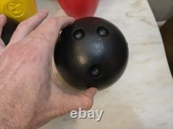 Ensemble de bowling Empire e Color vintage des années 1970 - 9 quilles et 2 boules Crow T. Robot