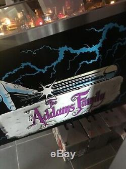 Famille Addams Pinball Machine