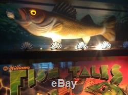 Fish Tales Pinball Machine À Capsule! Sec Et Sombre (ish) Stocké Pendant 20 Ans