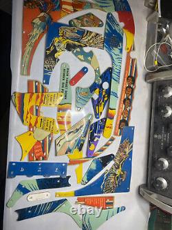 Fléchettes Harlem Globetrotters Pinball Plastique - Stern Plastique FREEFALL incomplet pas d'origine