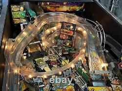 Flipper Pinball Bally 1992 CREATURE FROM THE BLACK LAGOON 100% fonctionnel. Non restauré.