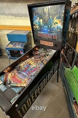 Flipper SEGA Independence Day 1996 Pinball SEULEMENT 1.000 PRODUITS MeilleurPrixBasMonde