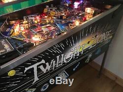 Flipper Twilight Zone De Bally 1993 Excellent Condition & Extra Mods