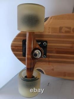 Globe Pin City Cruiser en bambou complet, neuf en boîte, ouvert, jamais utilisé