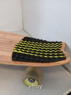 Globe Pin City Cruiser en bambou complet, neuf en boîte, ouvert, jamais utilisé