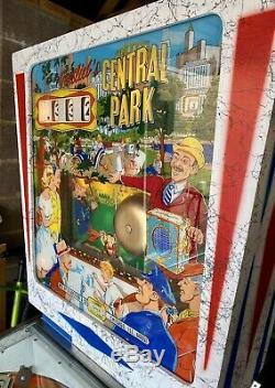 Gottlieb Central Park Pinball Machine De 1966 Entièrement Condition De Travail Beau