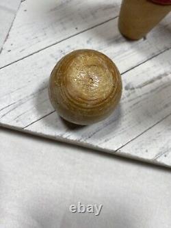 Jeu de Quilles de Table Antique, Six Quilles en Bois et 1 Balle / Boîte