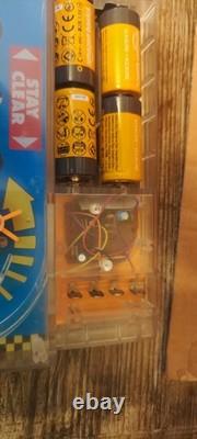 Jeu de flipper Crash Dummies Vintage 1991 Tyco avec boîte, pattes arrière manquantes