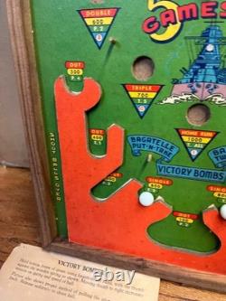 Jeu de flipper de table Poosh-M-Up Victory bombardier vintage des années 1940, Seconde Guerre mondiale, avec boîte d’origine