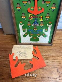 Jeu de flipper de table Poosh-M-Up Victory bombardier vintage des années 1940, Seconde Guerre mondiale, avec boîte d’origine