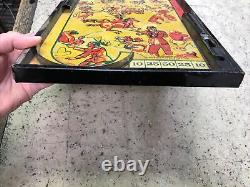 Jeu de flipper de table vintage des années 1930 par Lindstrom Tool & Toy Co Wild West Tin