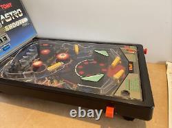 Jeu de flipper électronique de table TOMY Astro Shooter