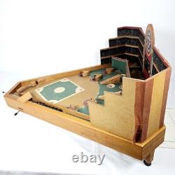 Jeu de flipper en bois de siècle ancien style baseball version originale en bon état