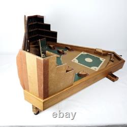 Jeu de flipper en bois de siècle ancien style baseball version originale en bon état