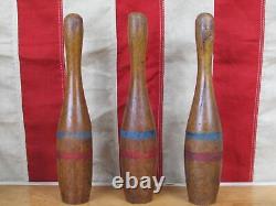 Jeu de quilles/broches de bowling en bois antique des années 1900 avec balle, 8.5 épingles