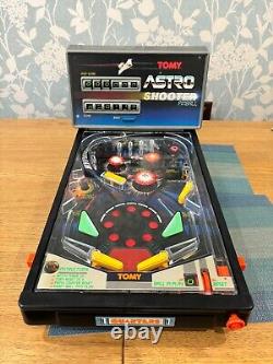 Jeu de table électronique rétro VTG TOMY Astro Shooter Pinball complet et fonctionnel